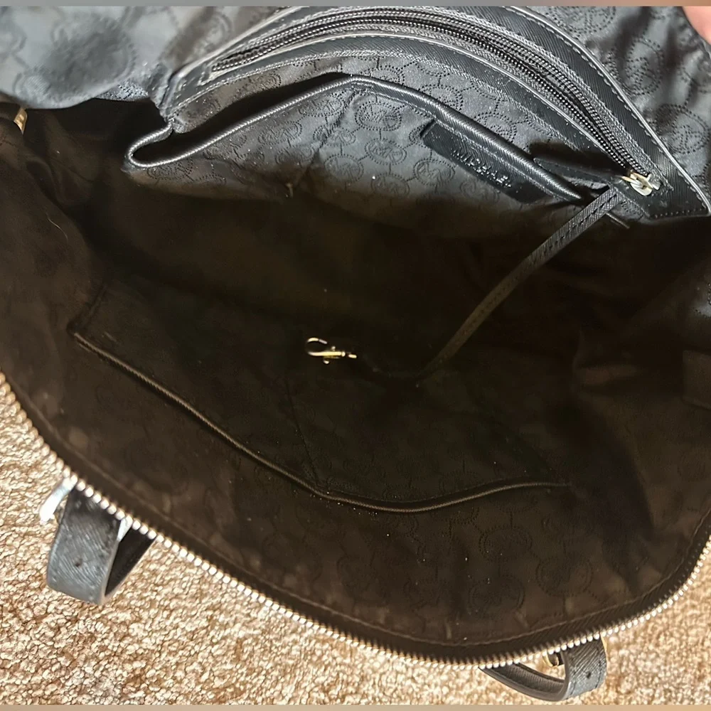 Michael Kors Jet Set East/West Saffiano Leather Tote Black/Silver - Picture 4 of 6